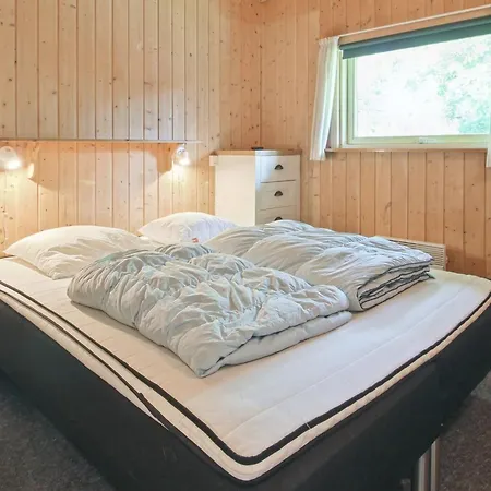 Сasa de vacaciones Thordo - 2-4km From The Sea By Interhome *
